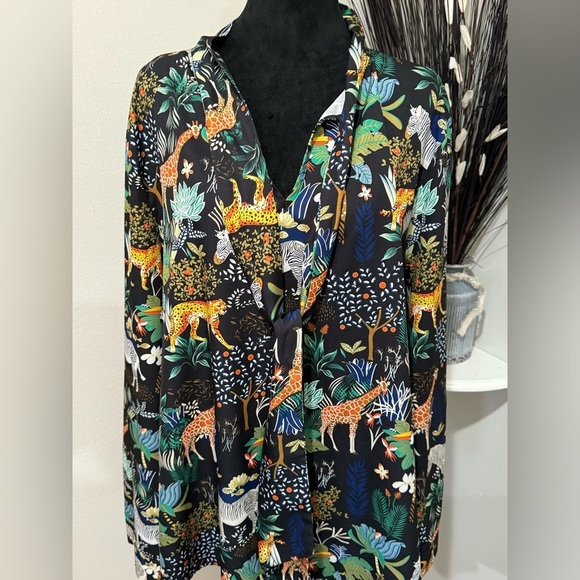 NWOT: SHEIN Curve's Stunning Blouse women size 4X - Picture 3 of 10